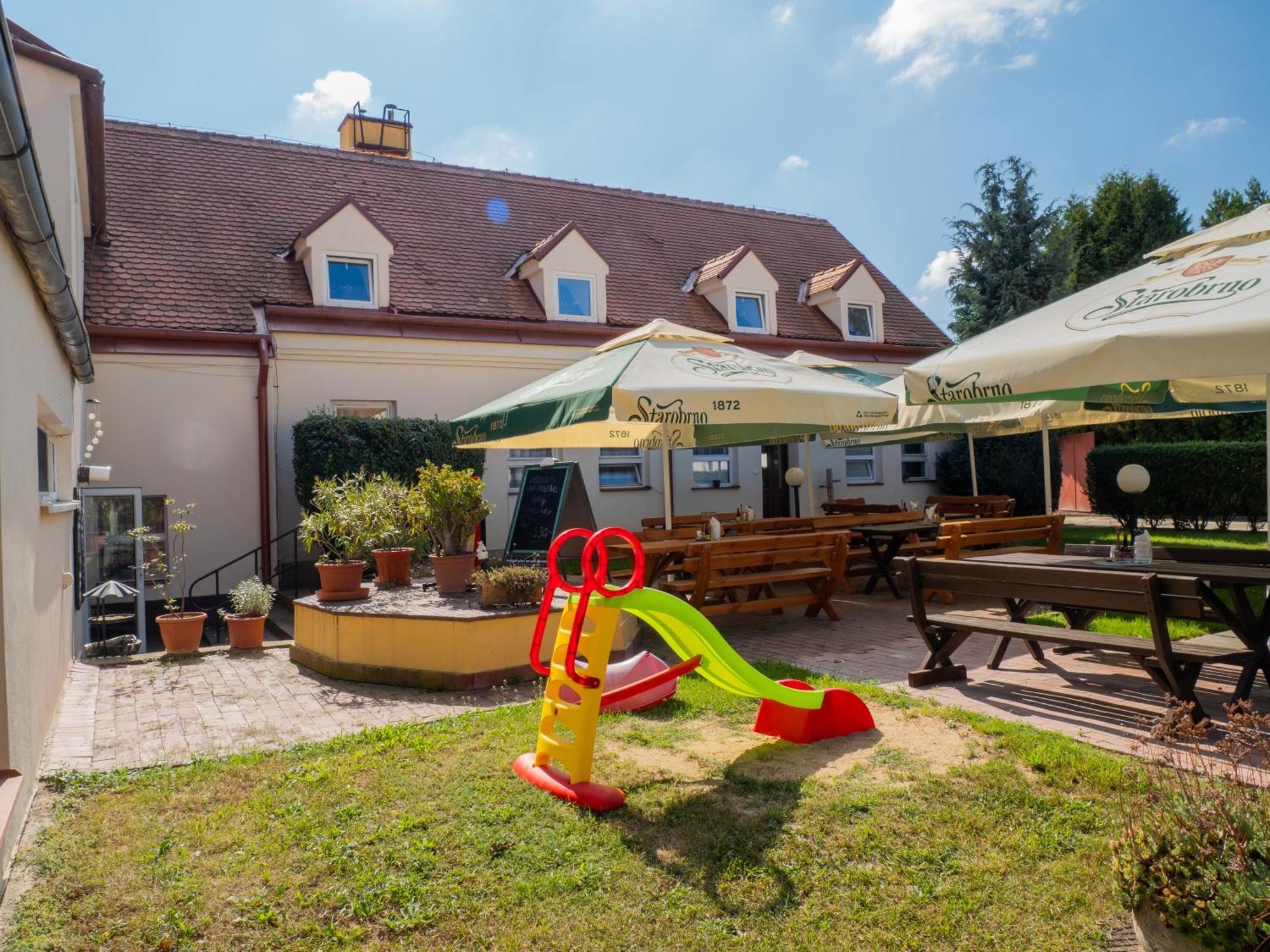 Hotel Club Vranovská Ves Dış mekan fotoğraf